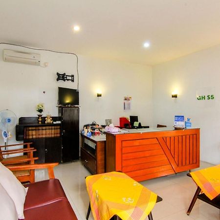 S5 Guest House Джокьякарта Экстерьер фото