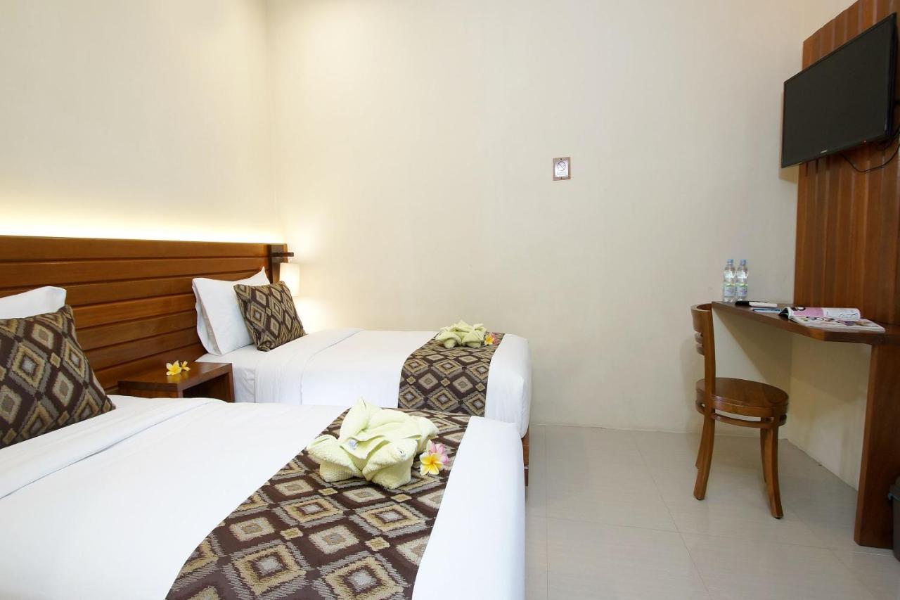S5 Guest House Джокьякарта Экстерьер фото